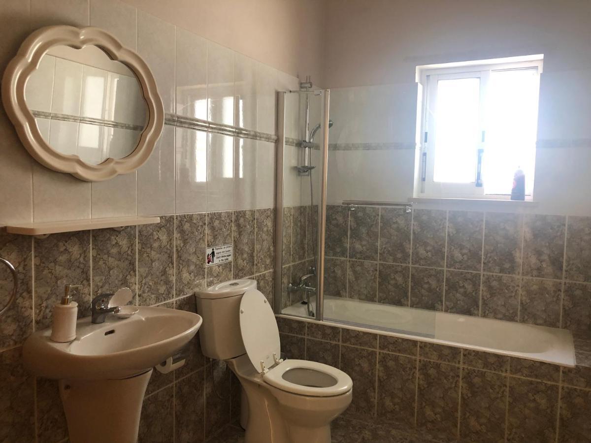Peyia Palm Villa Paphos Ngoại thất bức ảnh